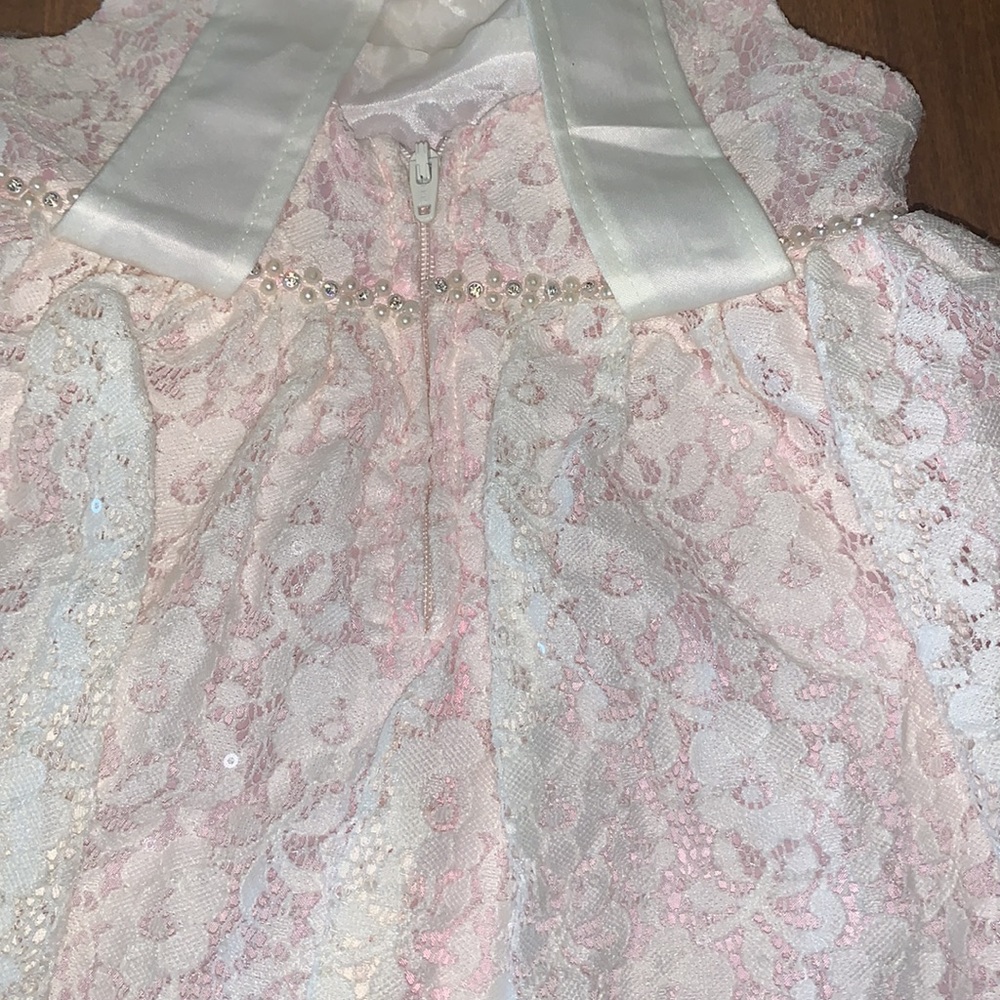 Absolutely Beautiful baby girl formal dress. - Picture 5 of 7